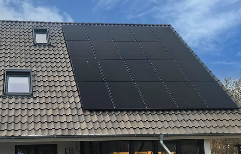 pv-anlage-schwarz PV-Module -schwarzes Design