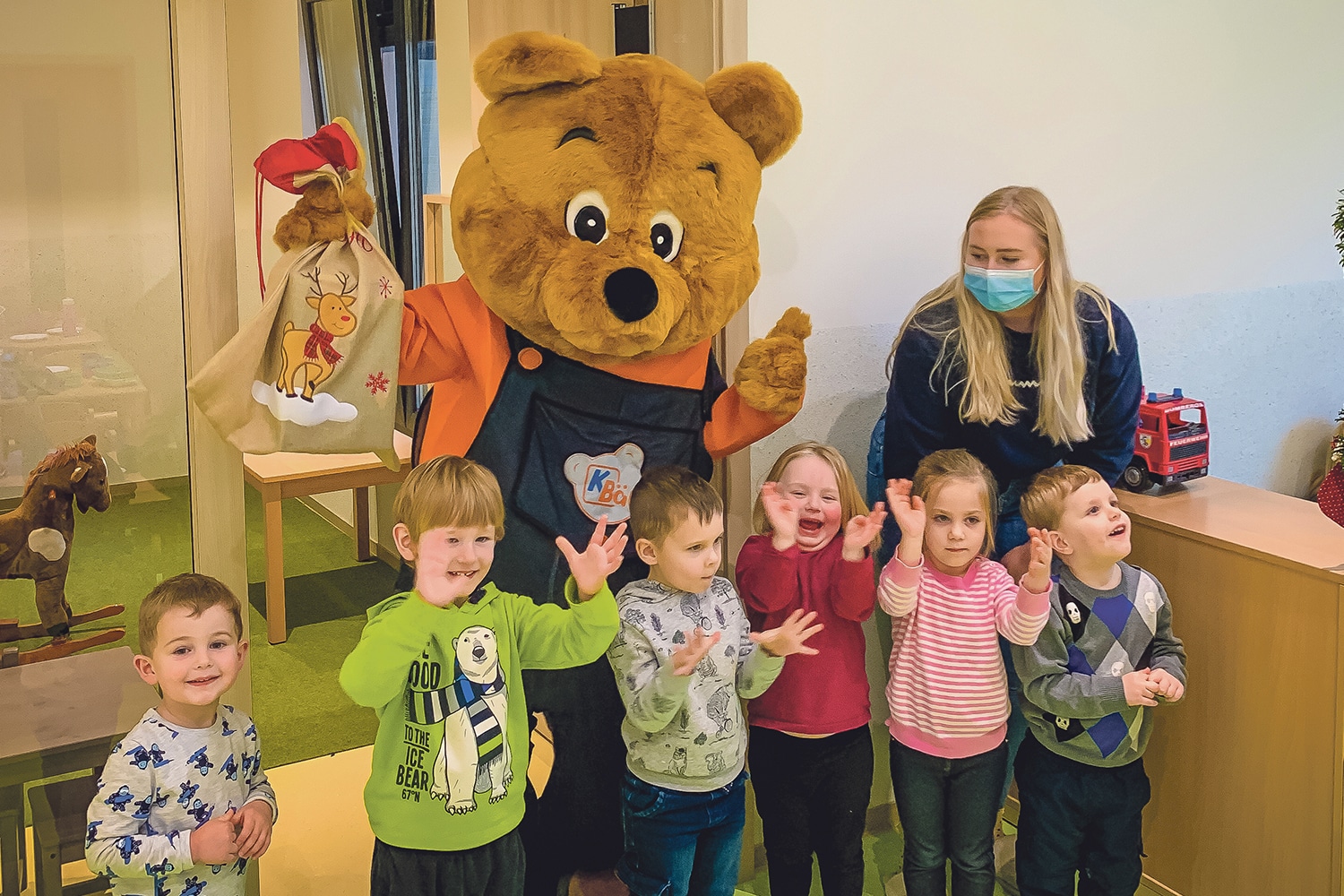 KBär holt Weihnachtswünsche aus Kita am Müntepark ab